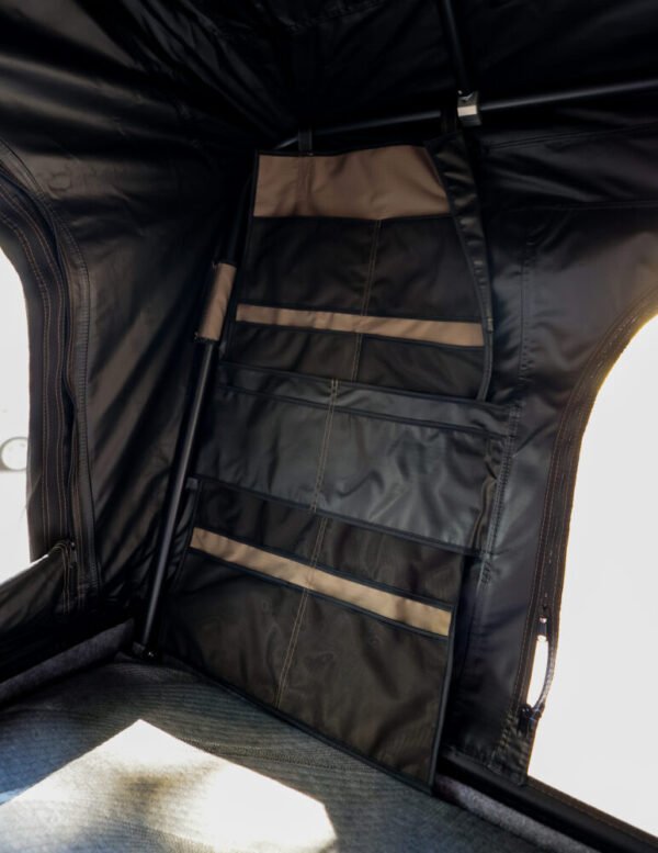 ALUMINUM SIDE OPENING HARD ROOF TOP TENT - Image 5