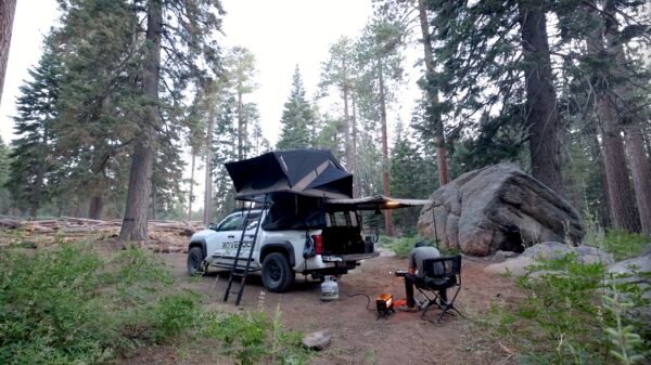 SNAIL SOFT SHELL ROOF TOP TENT - Image 3