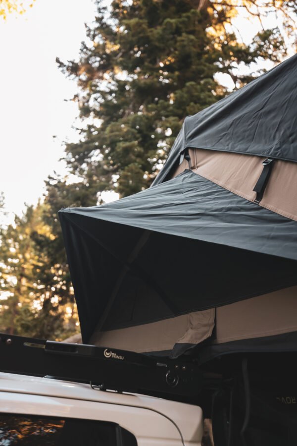 SNAIL SOFT SHELL ROOF TOP TENT - Image 4